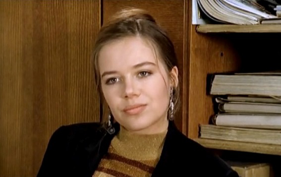 Yosh tomlak bilan jinsiy aloqa Erkaklar zonadagi yigitni sikishadi