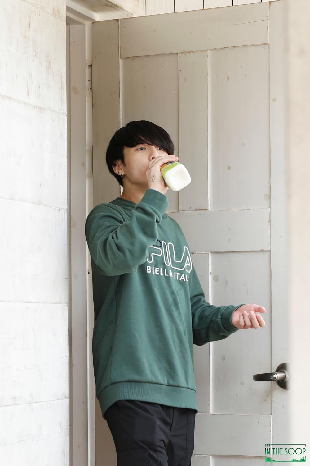 BTS in the soop 2021 ジョングク JUNGKOOK 傘　森 ROCKSTAR JK⁷. on X: 