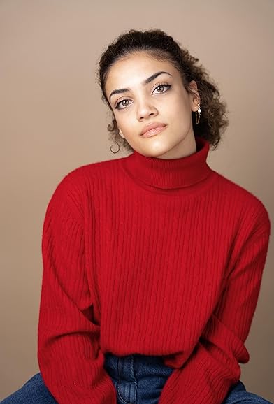 Primary photo for Laurie Hernandez Primary photo for Laurie Hernandez