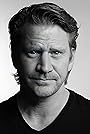 Dash Mihok's primary photo Dash Mihok's primary photo