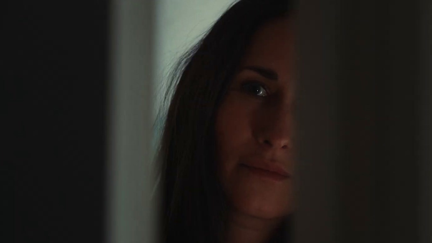 Әйелдер моншасындағы жалаңаш суреттер