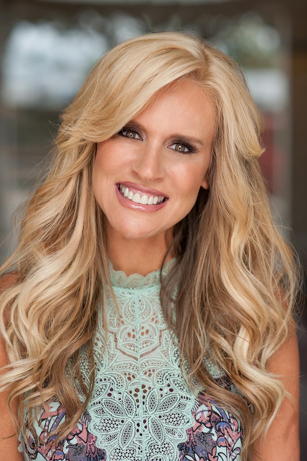 Paige Hemmis - Biography - IMDb