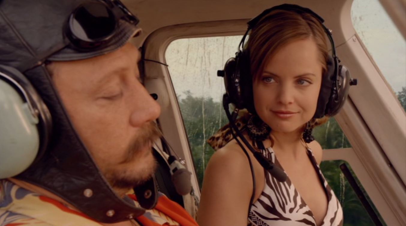 Yuzsiz qizlarning shaxsiy fotosuratlari Oq jinsiy aloqa video bilan Neor turgan