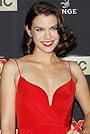 Lauren Cohan's primary photo Lauren Cohan's primary photo
