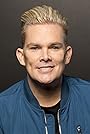 Mark McGrath's primary photo Mark McGrath's primary photo