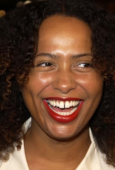 Primary photo for Lisa Nicole Carson Primary photo for Lisa Nicole Carson