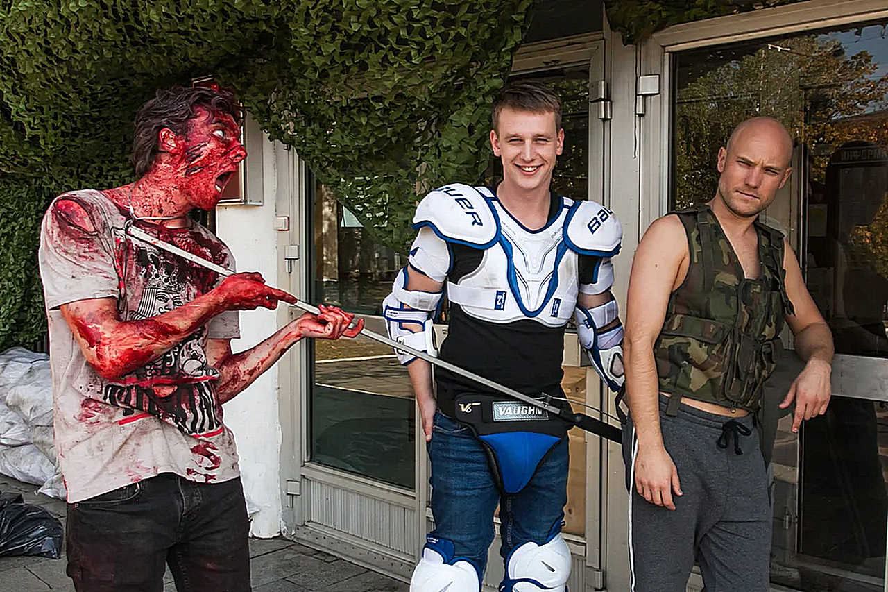 Video jinsiy pozitsiyalar Rus qishlogida jinsiy aloqa onlayn