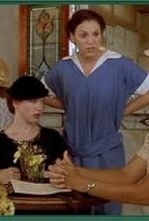 Elizabeth D’Onofrio - Age, Bio, Faces and Birthday