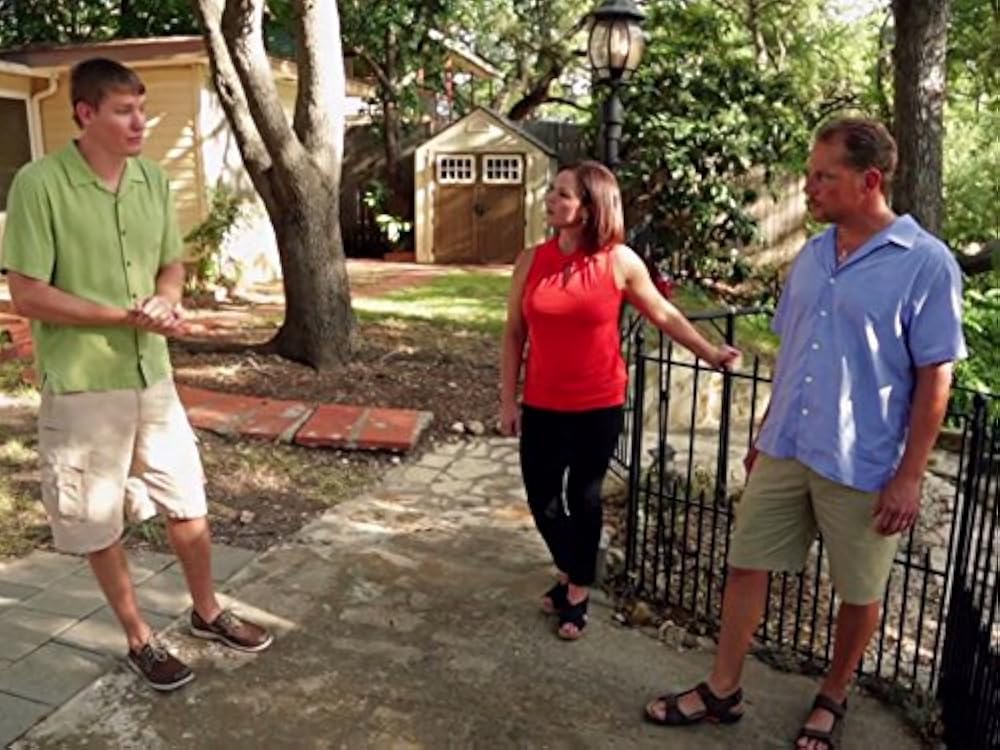 "Lakefront Bargain Hunt" Searching for a Lakefront Home in the Lone Star State (TV Episode 2014