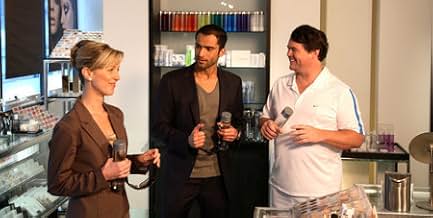 पोस्टर देखें