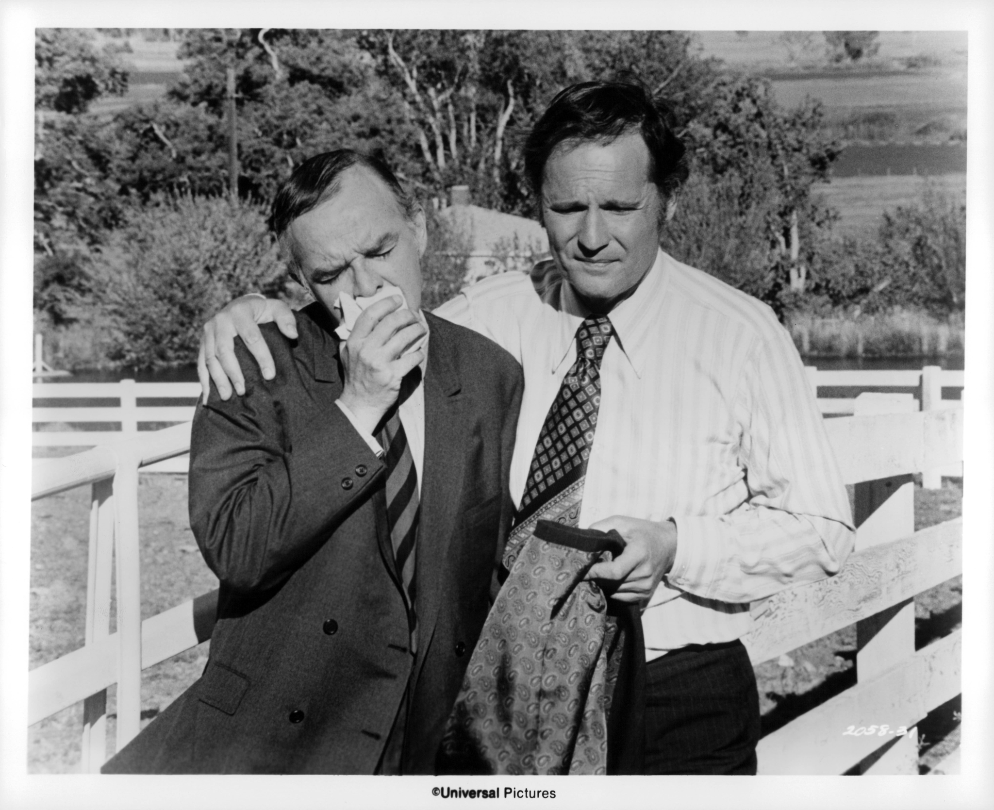 John Vernon and Woodrow Parfrey in Charley Varrick (1973)