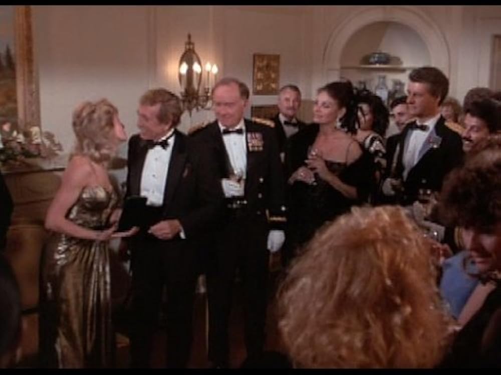 Scarecrow and Mrs. King (1983)