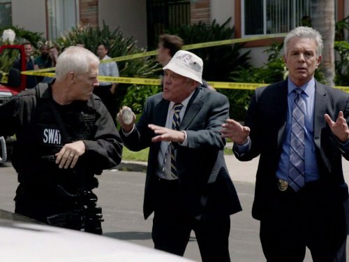 G.W. Bailey, Tony Denison, and Kevin McCorkle in Major Crimes (2012)