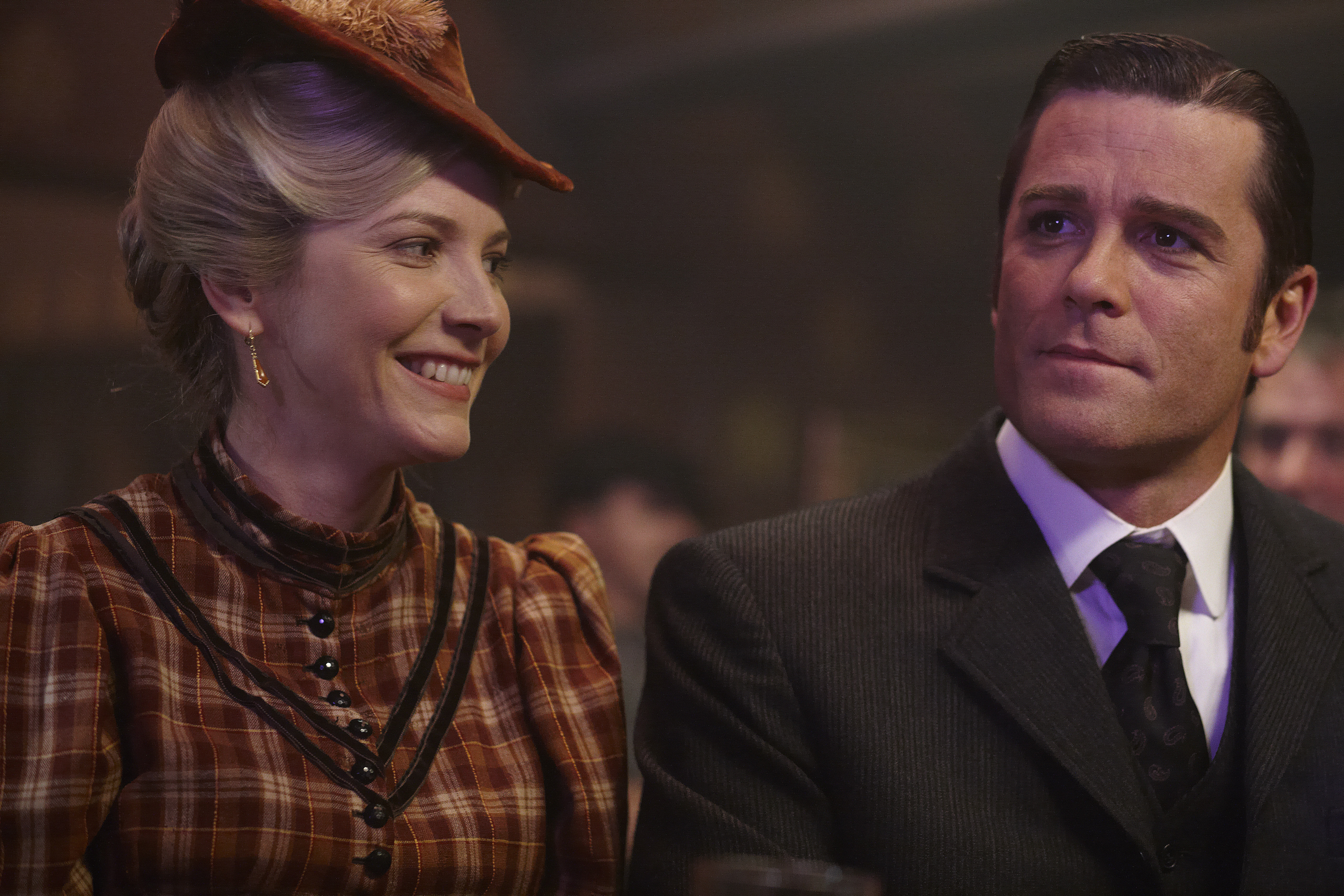 Yannick Bisson and Lisa Faulkner in Murdoch Mysteries (2008)