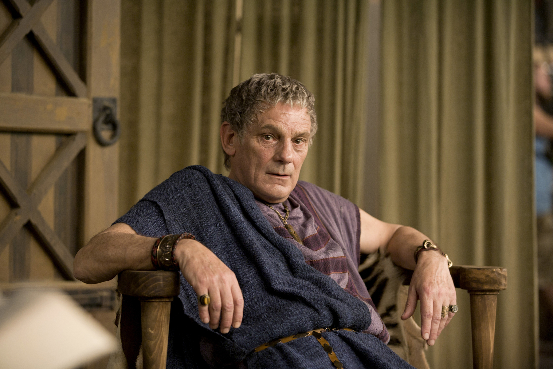 лентул батиат. квинт батиат. спартак кровь и песок батиат. квинт лентул батиат. квинт лентул батиат бюст.