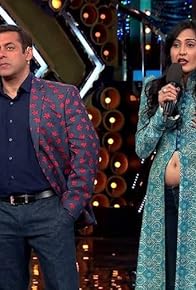 Primary photo for Weekend Ka Vaar: Bigg Boss's first eviction! Primary photo for Weekend Ka Vaar: Bigg Boss's first eviction!