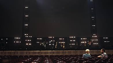 पोस्टर देखें