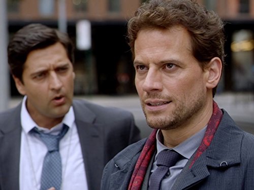 Ioan Gruffudd and Donnie Keshawarz in Forever (2014)