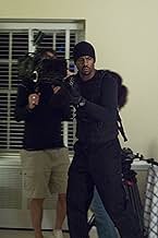 पोस्टर देखें