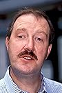 Gorden Kaye's primary photo Gorden Kaye's primary photo