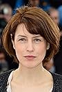 Gina McKee's primary photo Gina McKee's primary photo