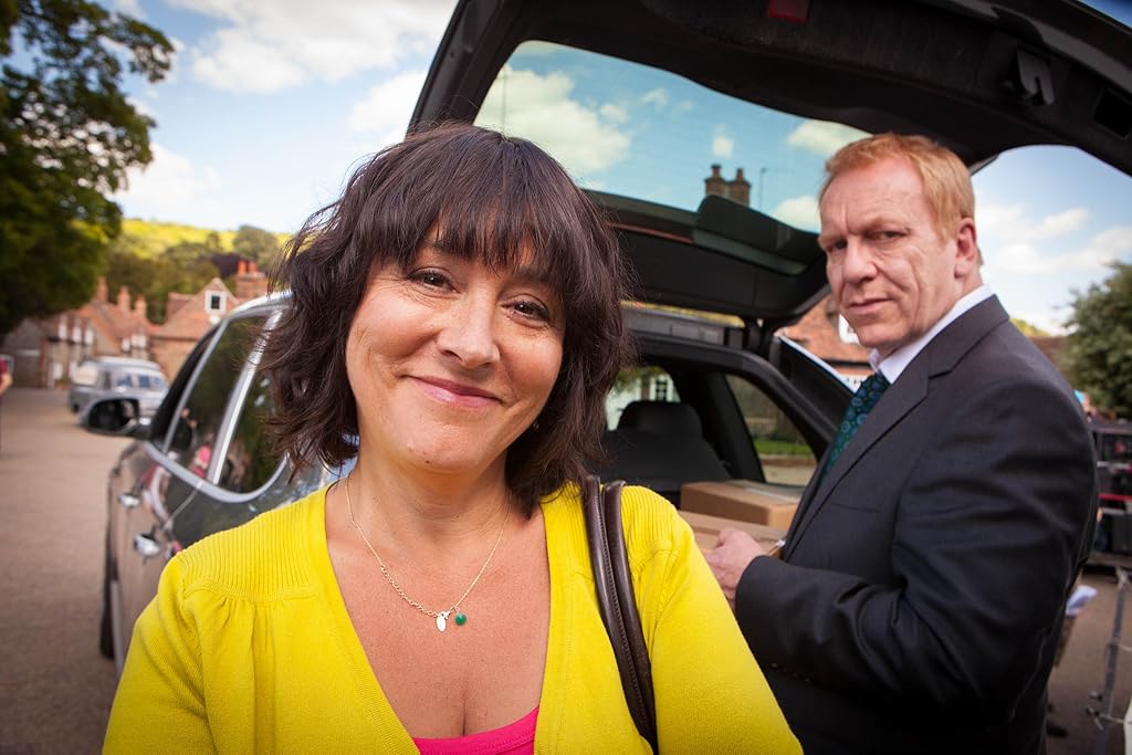 Arabella Weir