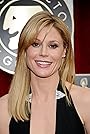Julie Bowen's primary photo Julie Bowen's primary photo