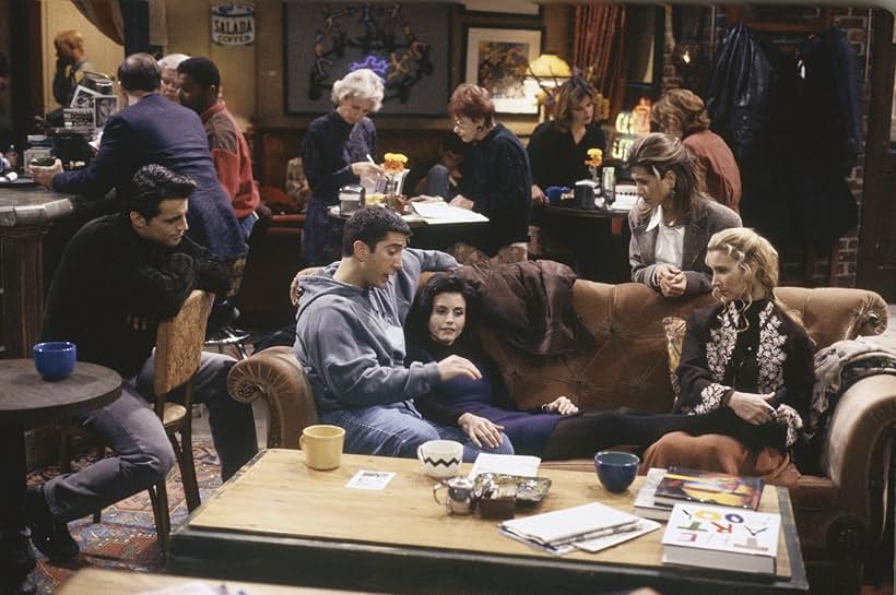 Jennifer Aniston, Courteney Cox, Lisa Kudrow, Matt LeBlanc, and David Schwimmer in Friends (1994)