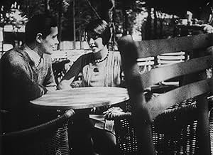 पोस्टर देखें