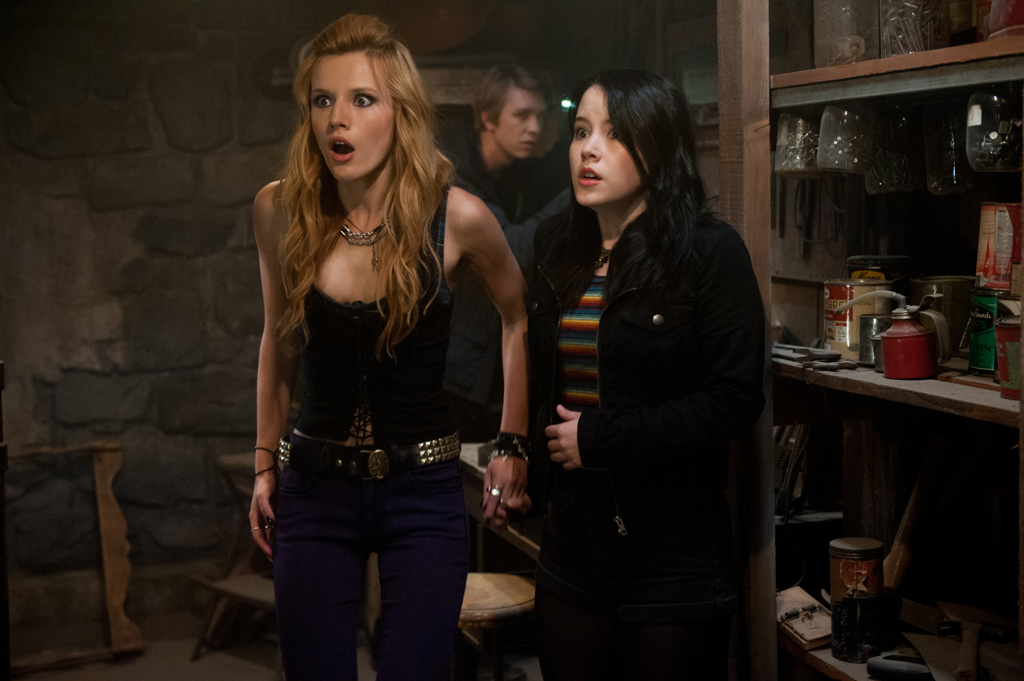 зловещие мертвецы подвал. одержимые злом 2. эд макбейн и пусть даже одержимые злом. зловещие мертвецы 2 фильм 1987. проклятие доски дьявола 2.