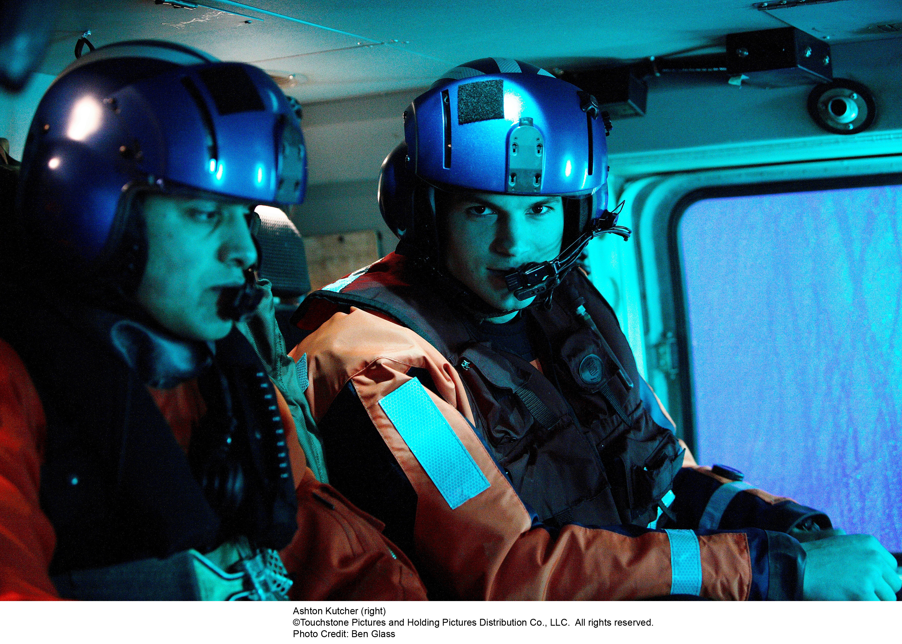 The guardian фильм 2006. спасатели мчс россии. спасатели на воде мчс. спасатель мчс. спасатель х.