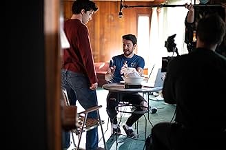 पोस्टर देखें