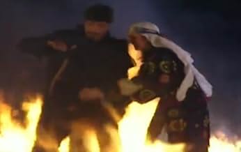 Mushuk va katta lablar bilan porno tomosha qiling