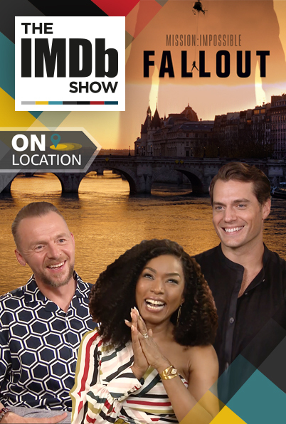 Angela Bassett, Henry Cavill, and Simon Pegg in The IMDb Show (2017)