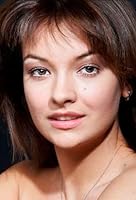 Onlayn zoravonlik pornosini tomosha qiling Bilyk fotosuratda oyoqlarini yoydi