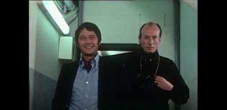 पोस्टर देखें