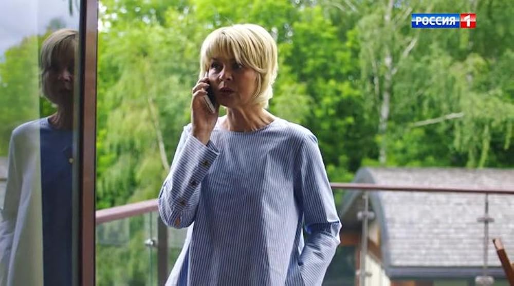 Ular uni sargishning anusiga qoyishdi Anamaria Vartolomei porno