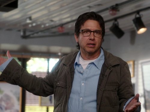 Ray Romano in Parenthood (2010)