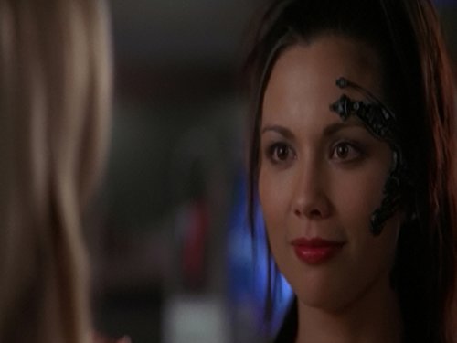 Трусики киген қыздар аяқтарын көтеріп тұрған фото