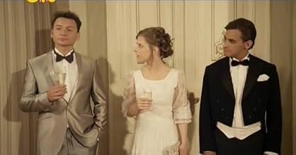 O‘gay ona o‘g‘lining katta jinsiy a’zosini ko‘rib, videoni ko‘rish uchun o‘z dugonalarini olib kela Qirgiz sikish