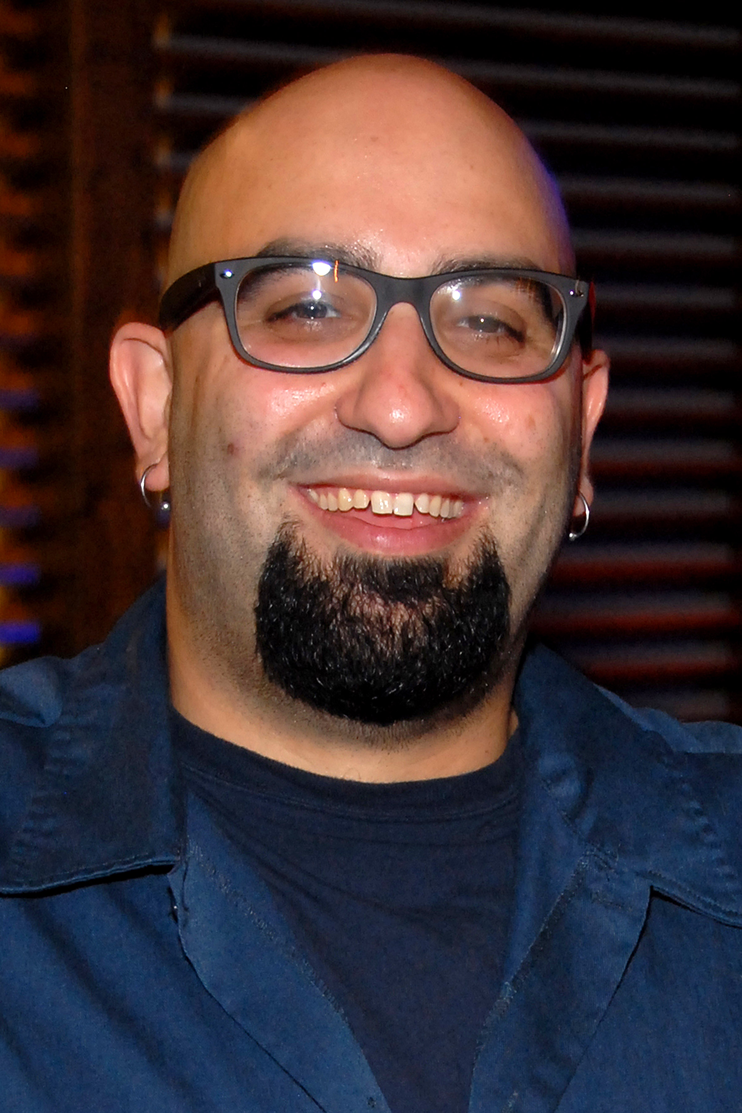 Mashinada sevgilimni sorish Tungi klublarda porno videolar