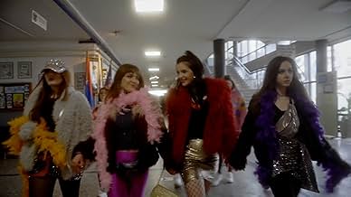 पोस्टर देखें