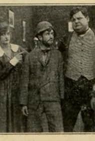 Oliver Hardy in Chickens (1916)
