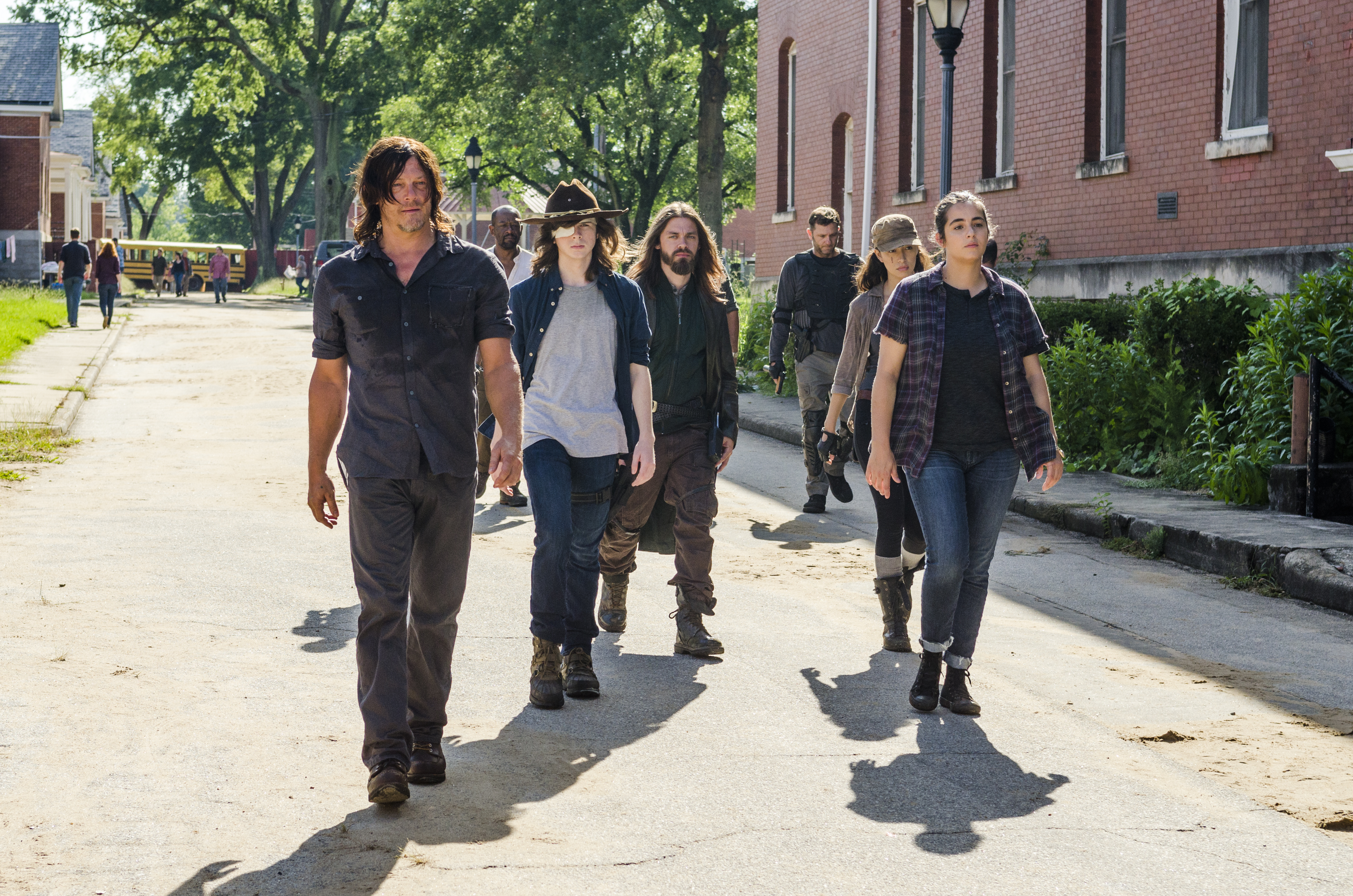 Norman Reedus, Lennie James, Karl Makinen, Alanna Masterson, Christian Serratos, Tom Payne, and Chandler Riggs in The Walking Dead (2010)