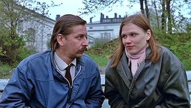 पोस्टर देखें