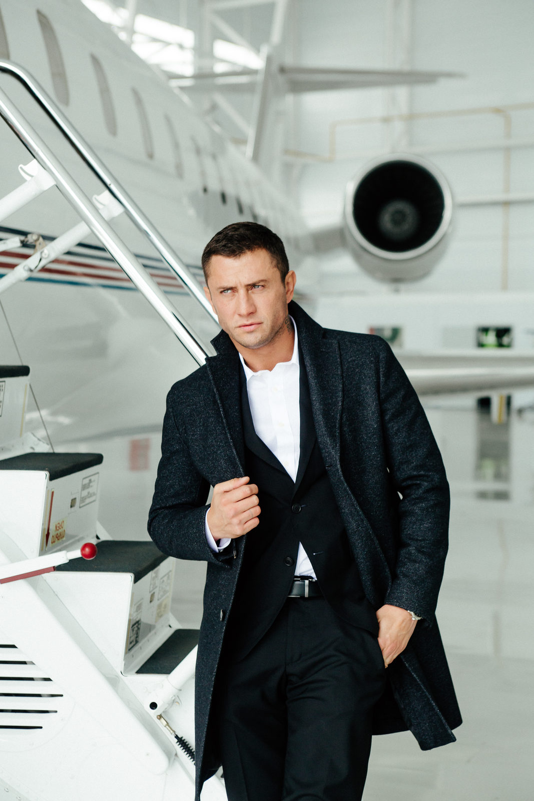 Qizlar ogziga tupurish video Krem bilan rus uy qurilishi porno