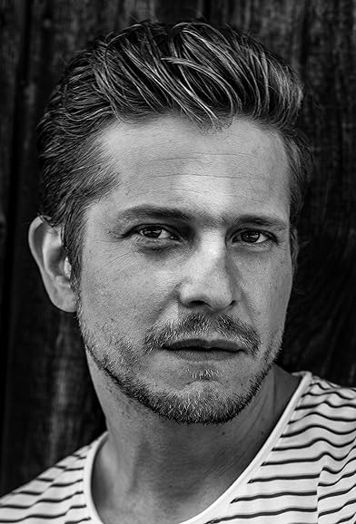 Primary photo for Matt Czuchry Primary photo for Matt Czuchry