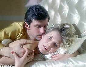 पोस्टर देखें