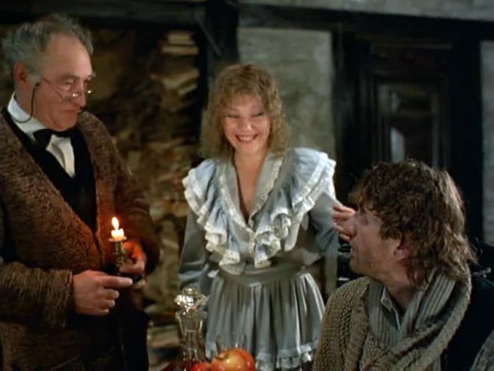 Uy qurilishi porno etuk ayol Porno film zhmzh tomosha qilish