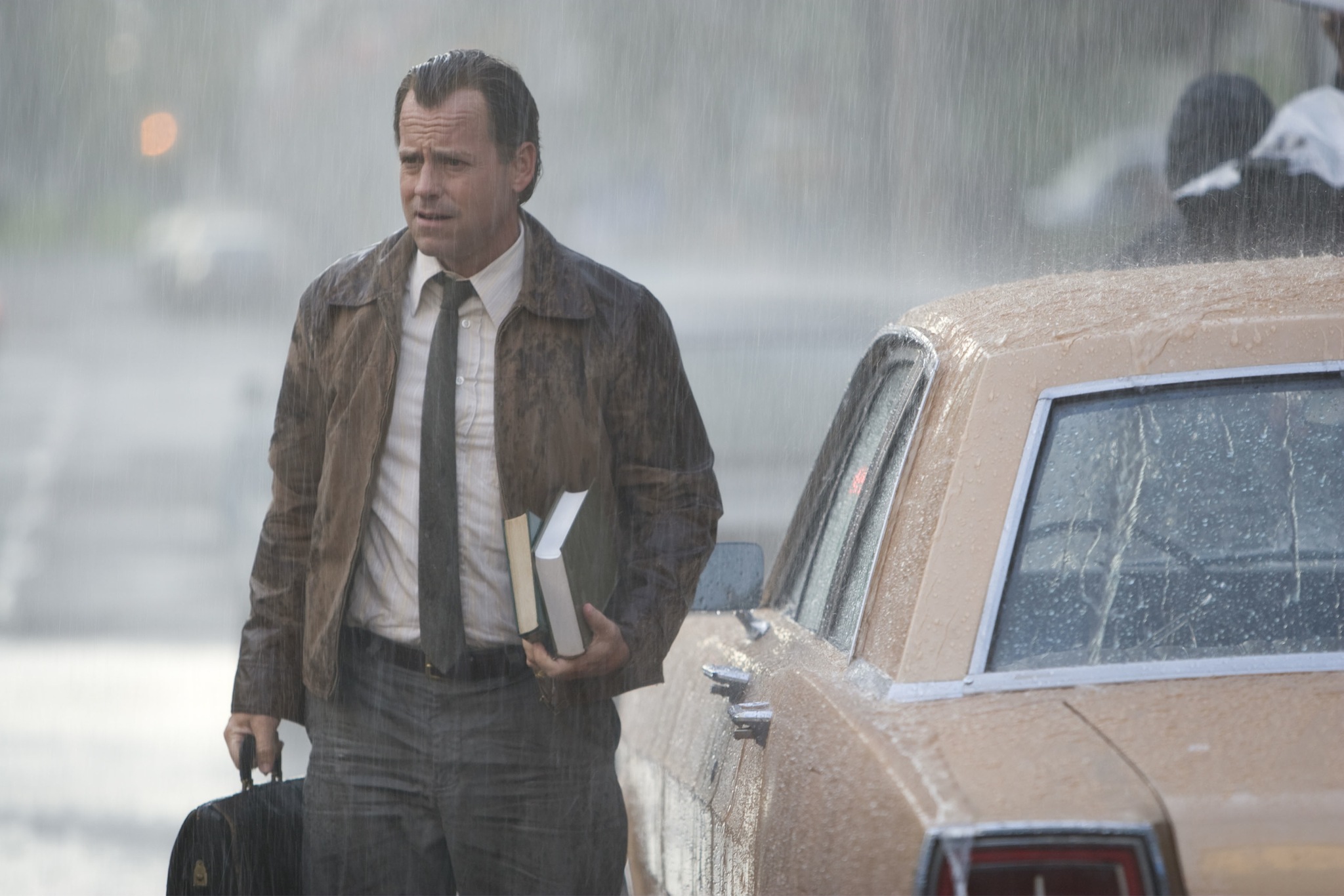 проблеск гениальности фильм 2008 кадры. дермот малруни. Flash of genius 2008. проблеск гениальности 2008. проблеск гениальности фильм 2008.